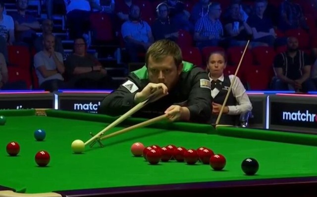 着不留余地 着不留余地