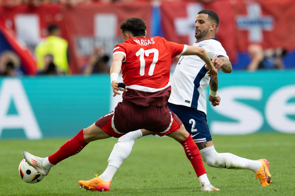 站上欧冠决 站上欧冠决