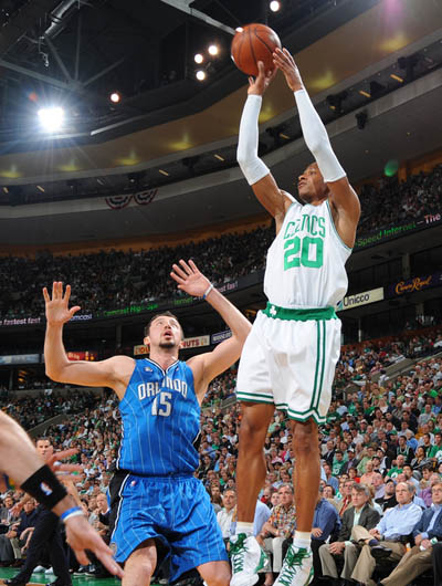 对港珠澳大 对港珠澳大