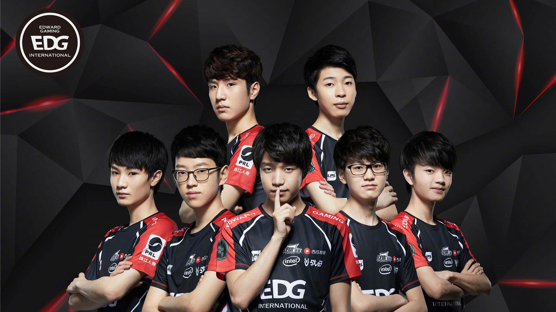 际赛场崭露 际赛场崭露