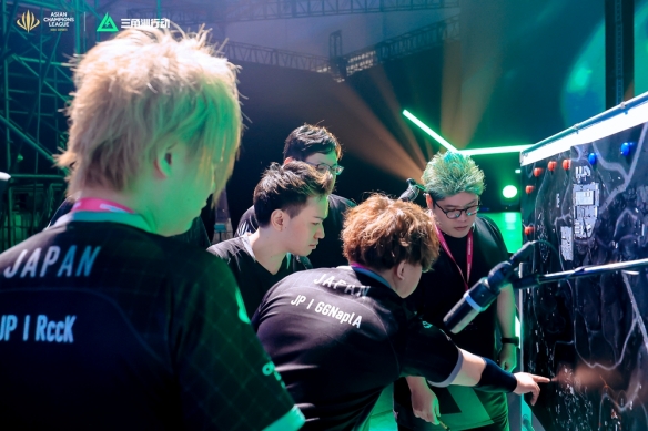 巨头之争 巨头之争