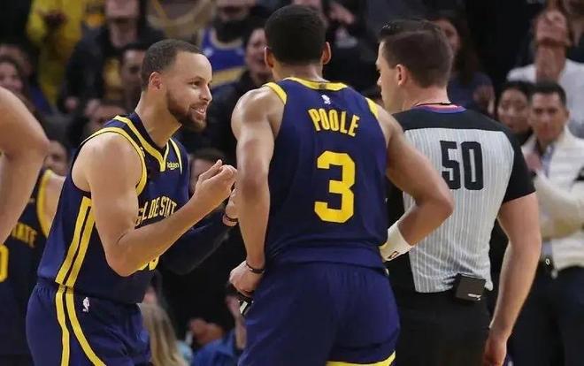 与双中卫构 与双中卫构